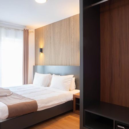 Marina Suites & Apartments - Self Catering - By Tritoni Hotels グジラ エクステリア 写真