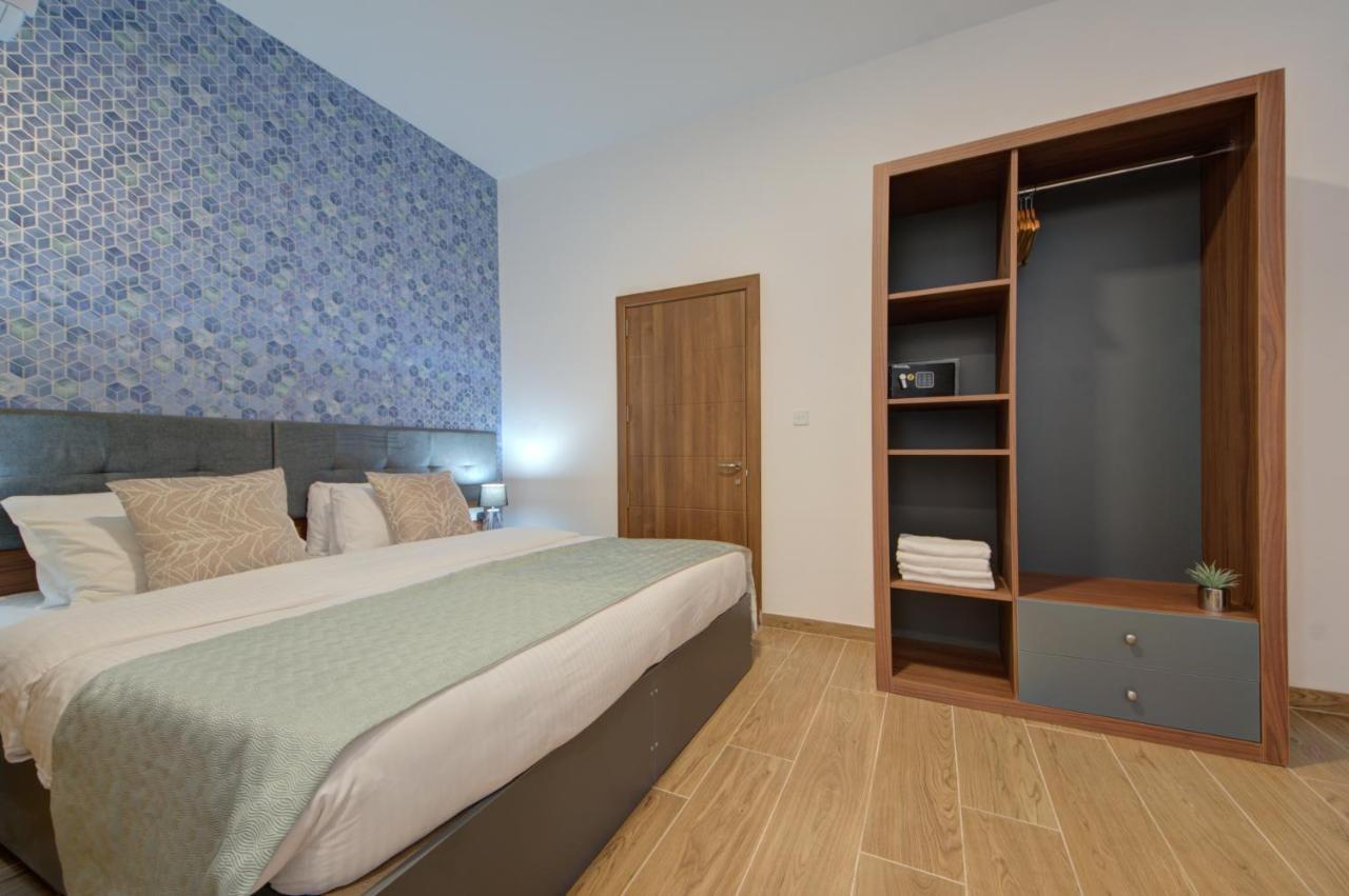 Marina Suites & Apartments - Self Catering - By Tritoni Hotels グジラ エクステリア 写真