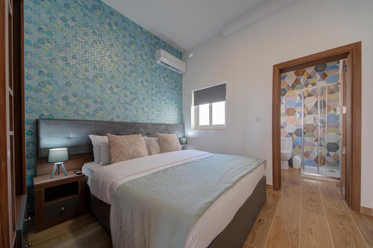 Marina Suites & Apartments - Self Catering - By Tritoni Hotels グジラ エクステリア 写真