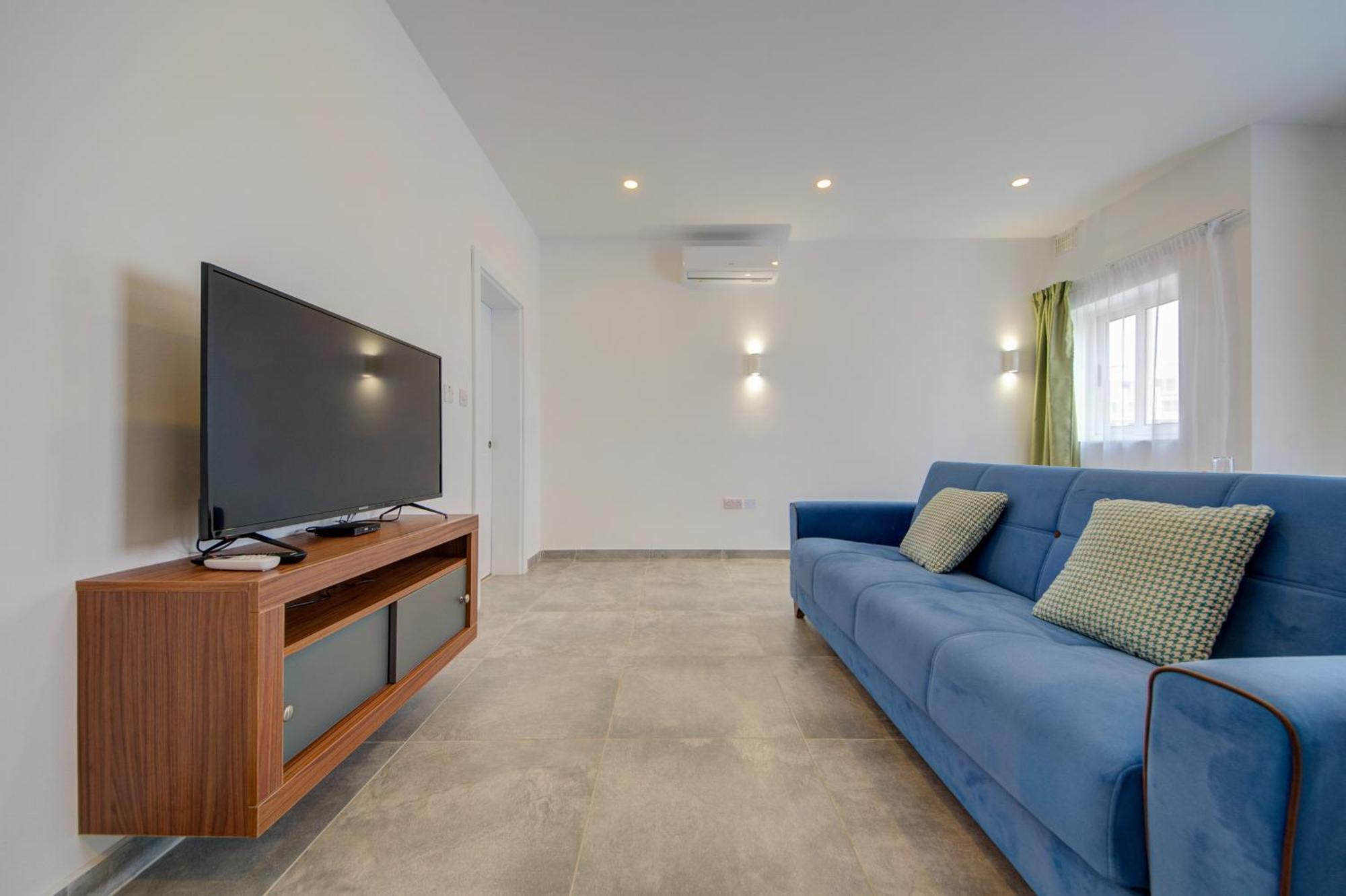 Marina Suites & Apartments - Self Catering - By Tritoni Hotels グジラ エクステリア 写真