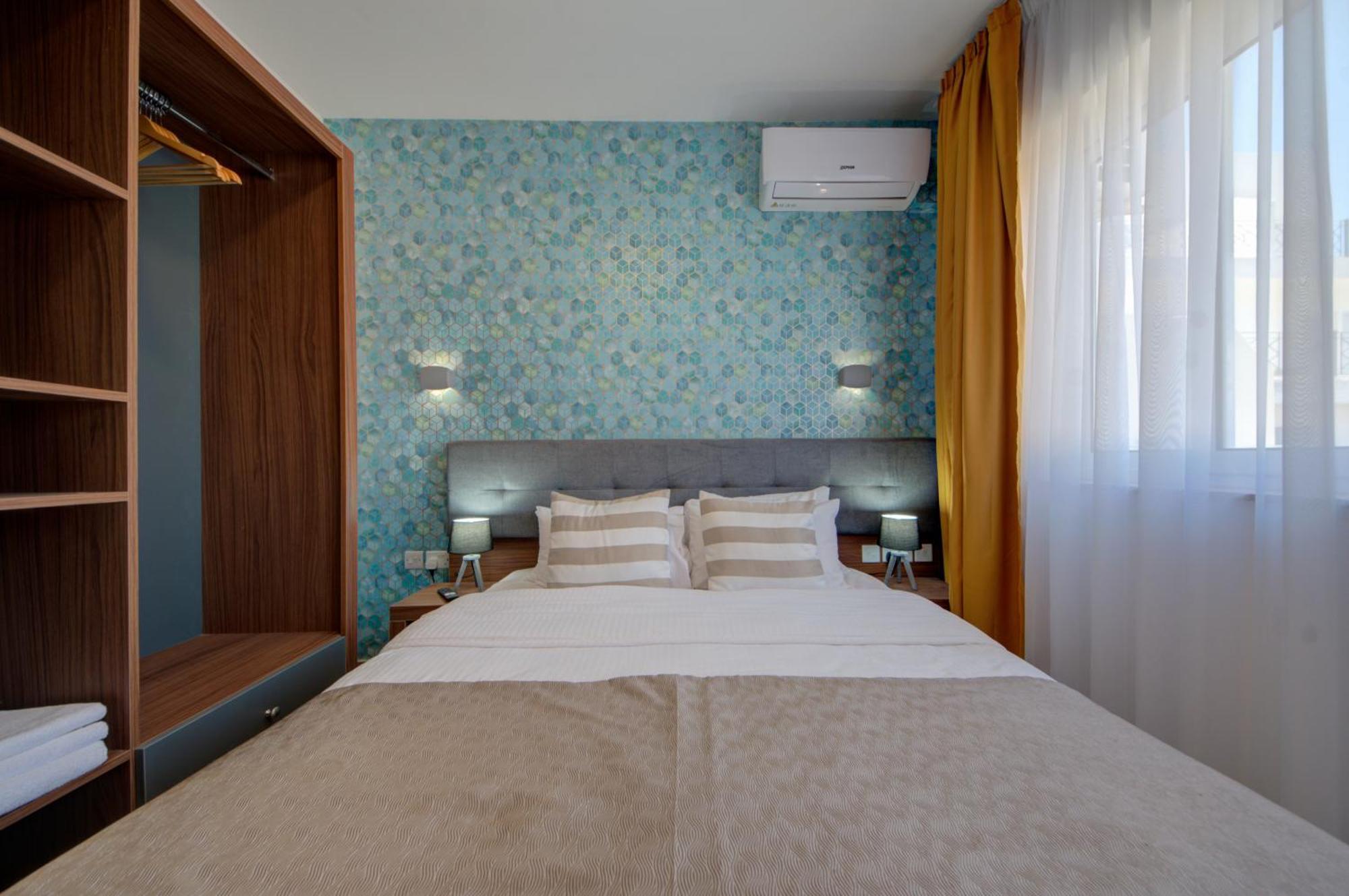 Marina Suites & Apartments - Self Catering - By Tritoni Hotels グジラ エクステリア 写真