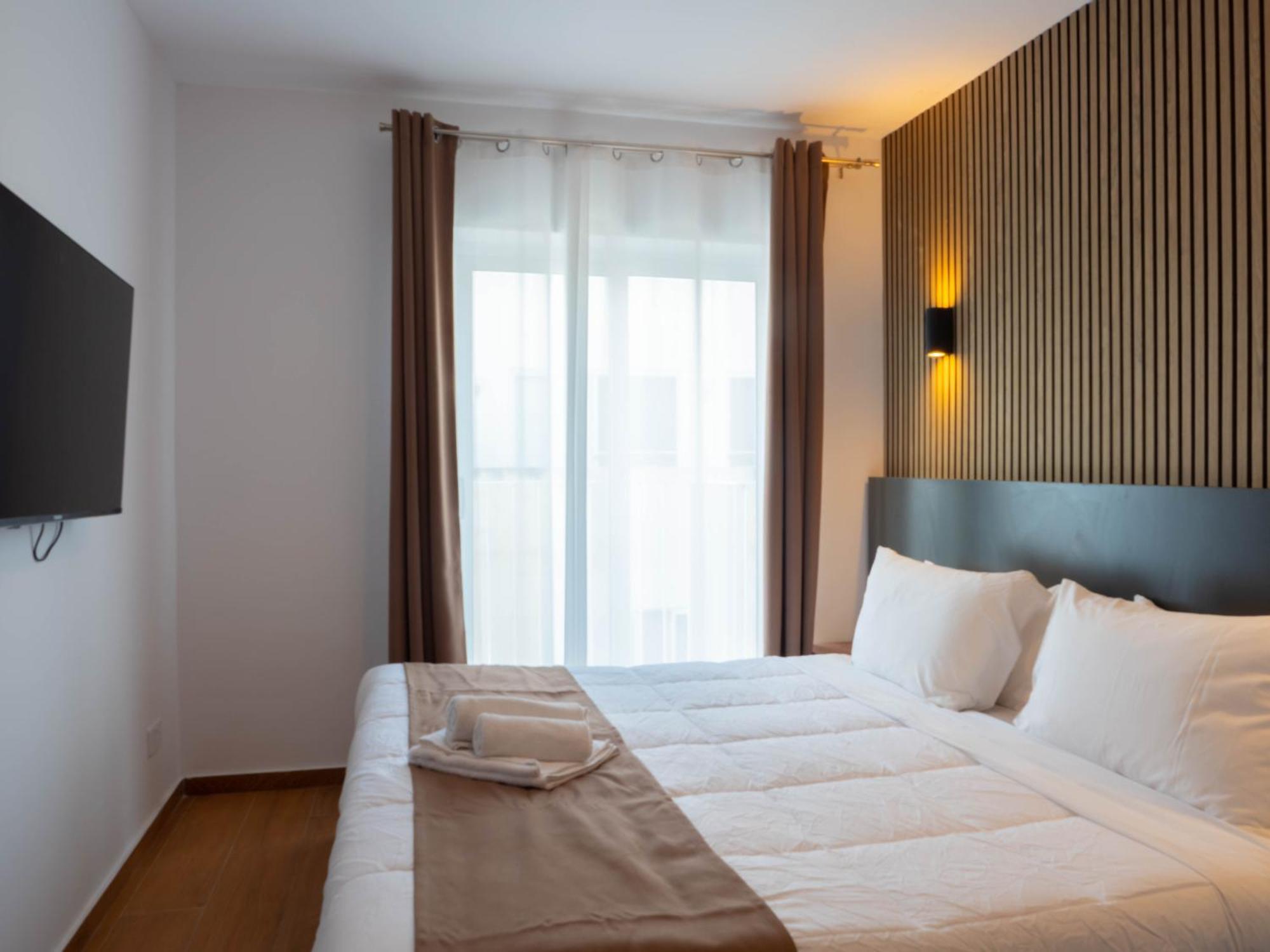 Marina Suites & Apartments - Self Catering - By Tritoni Hotels グジラ エクステリア 写真