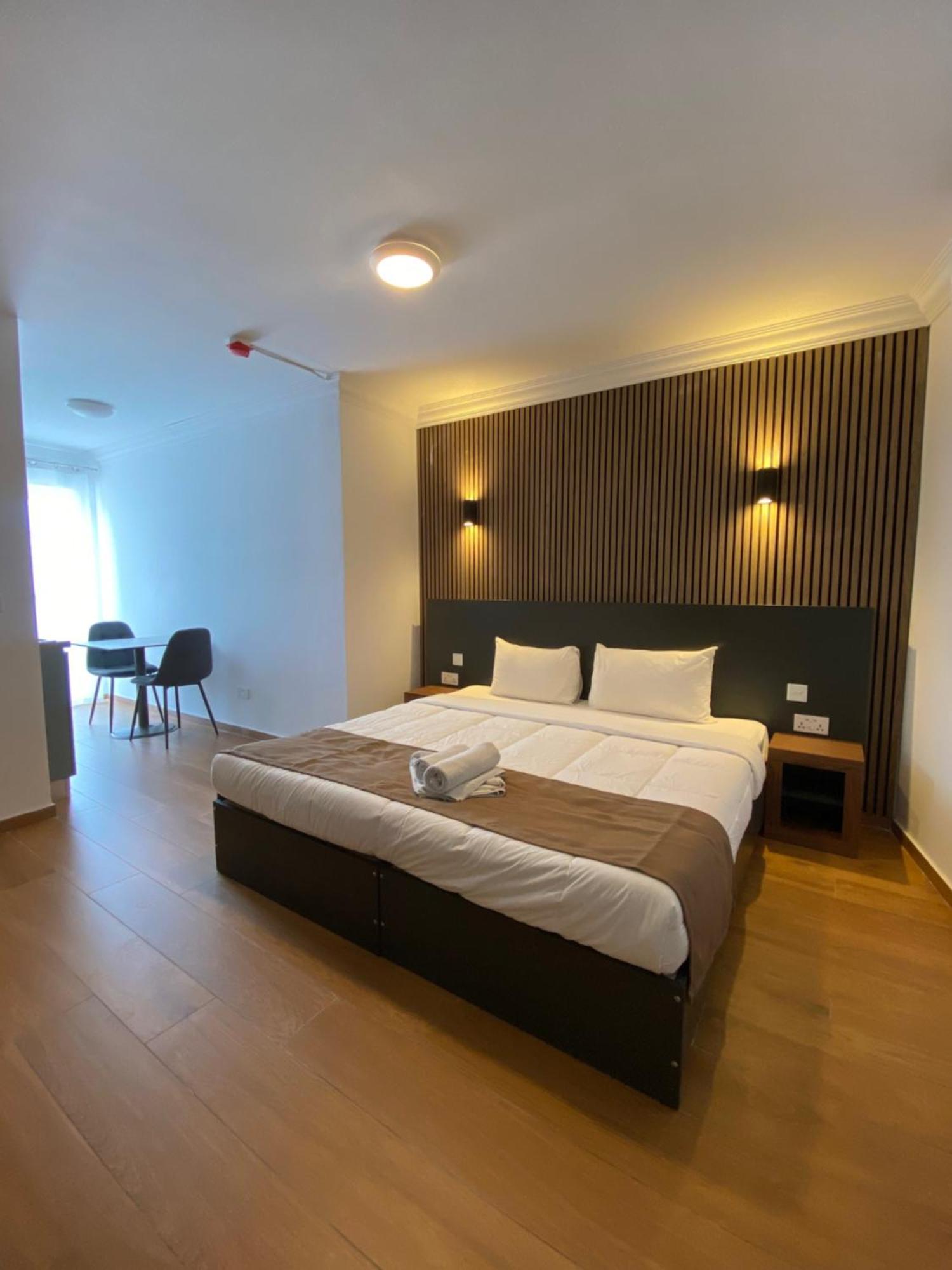 Marina Suites & Apartments - Self Catering - By Tritoni Hotels グジラ エクステリア 写真