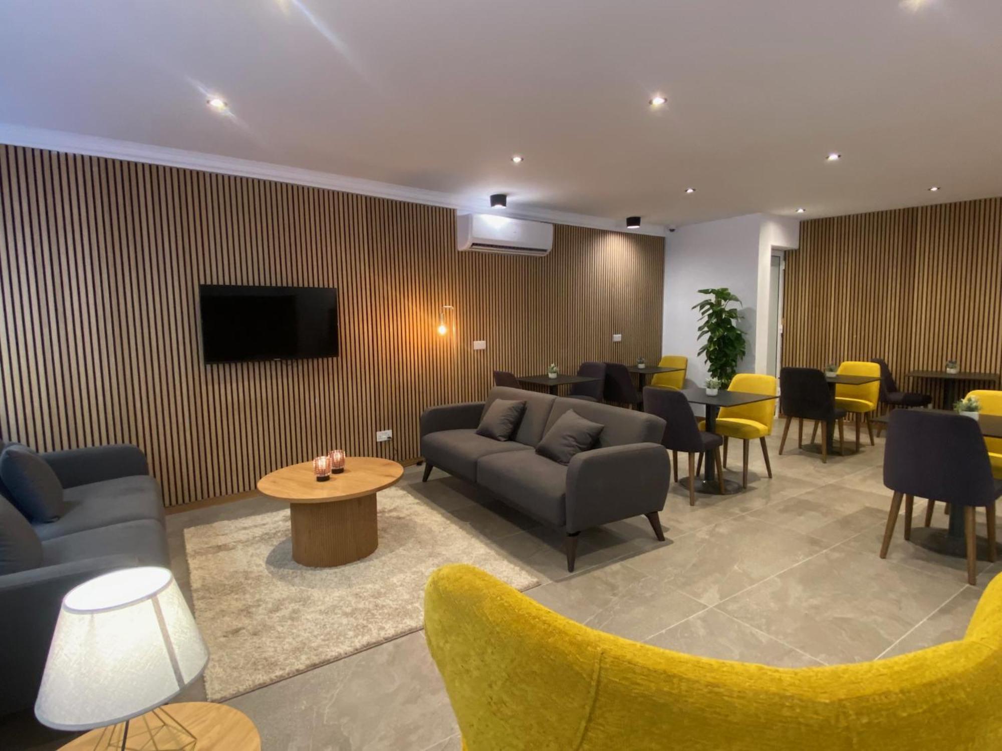 Marina Suites & Apartments - Self Catering - By Tritoni Hotels グジラ エクステリア 写真