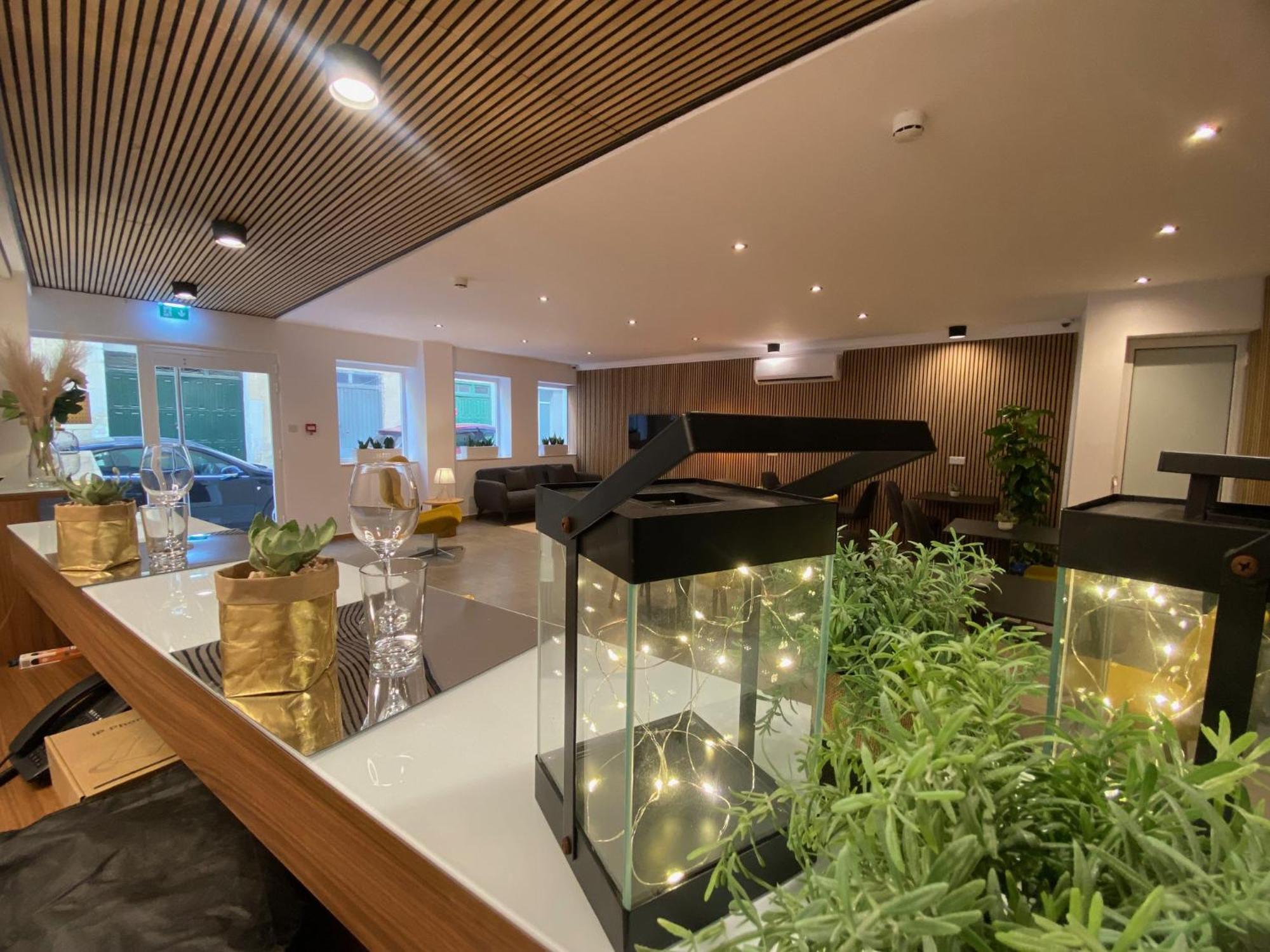 Marina Suites & Apartments - Self Catering - By Tritoni Hotels グジラ エクステリア 写真