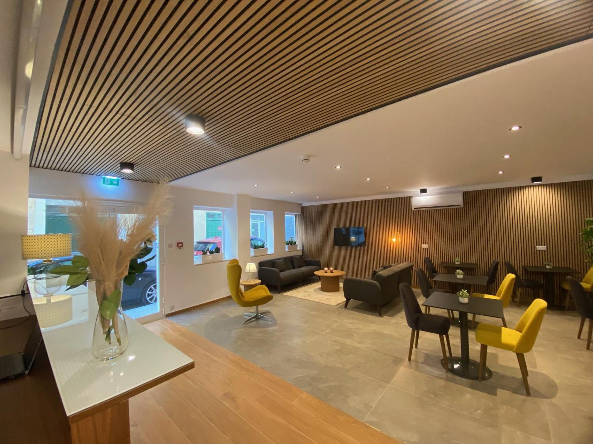 Marina Suites & Apartments - Self Catering - By Tritoni Hotels グジラ エクステリア 写真