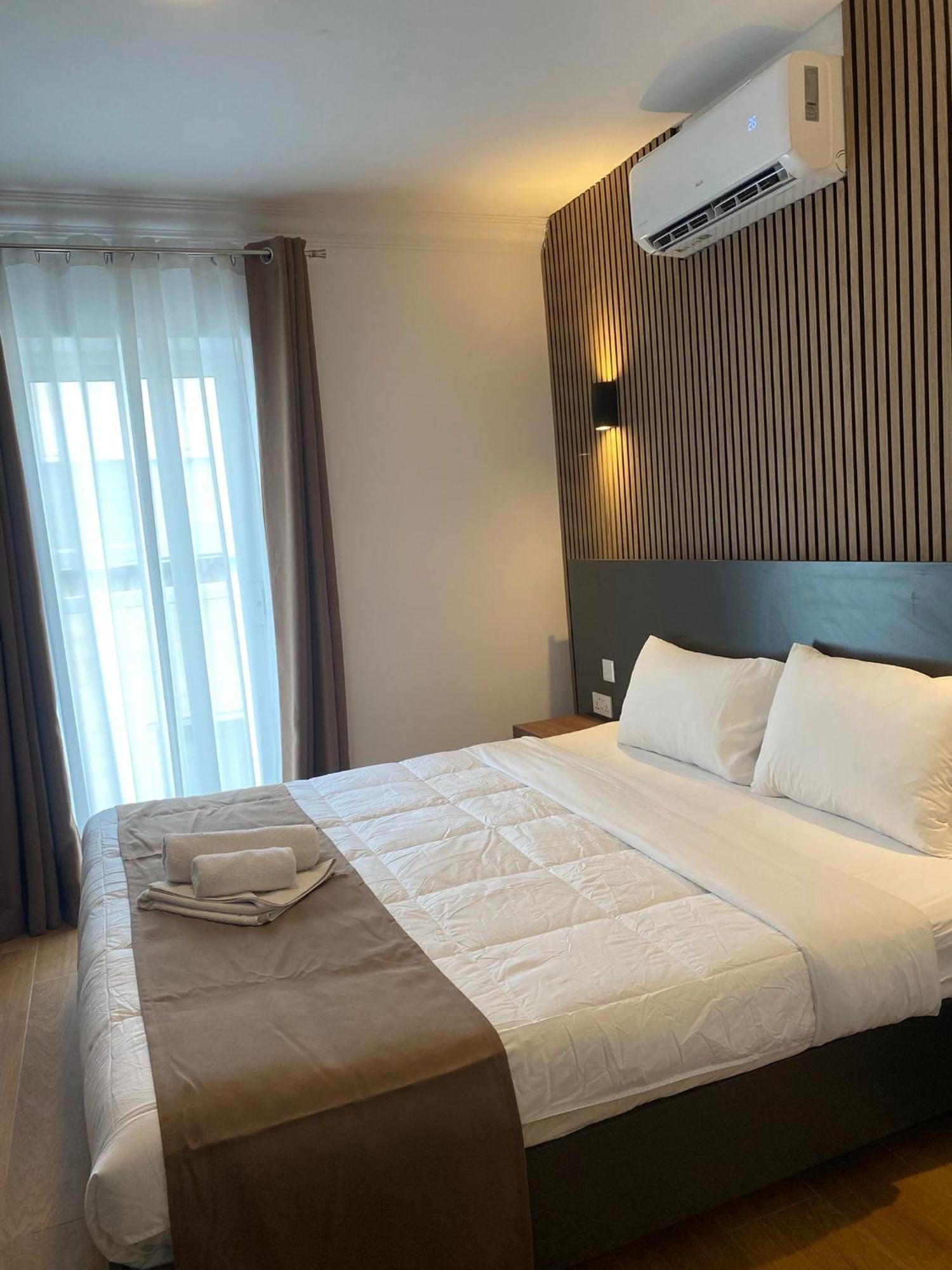 Marina Suites & Apartments - Self Catering - By Tritoni Hotels グジラ エクステリア 写真